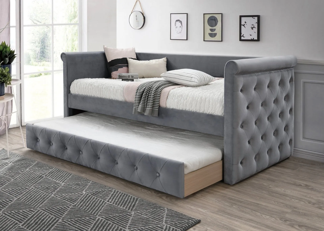 Hadrian Day Bed
